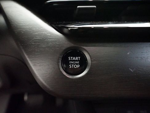 Certified 2025 Nissan Murano SL image 31