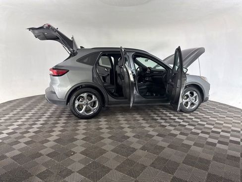 Used 2025 Ford Escape ST-Line image 18