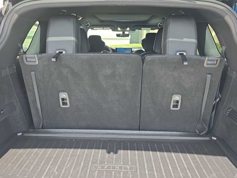 Certified 2026 INFINITI QX60 Autograph w/ Dark Cargo Package image 9