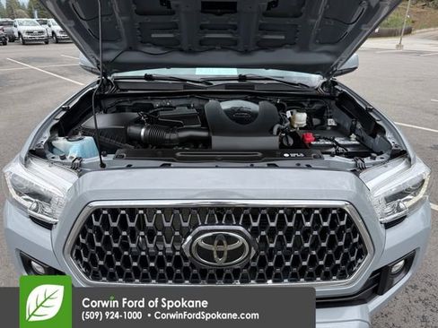 Used 2019 Toyota Tacoma TRD Sport w/ Technology Package image 37