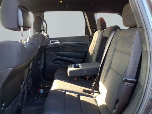 Used 2021 Jeep Grand Cherokee Laredo image 26