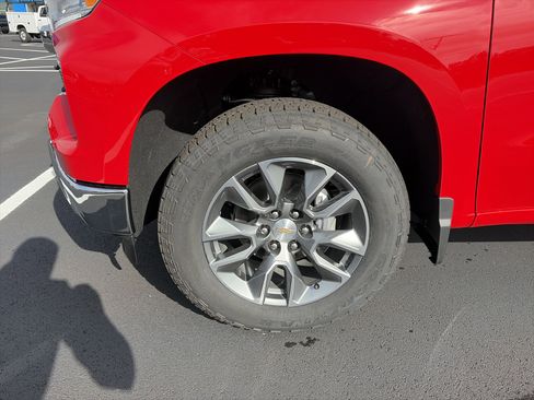 New 2026 Chevrolet Silverado 1500 LT image 10