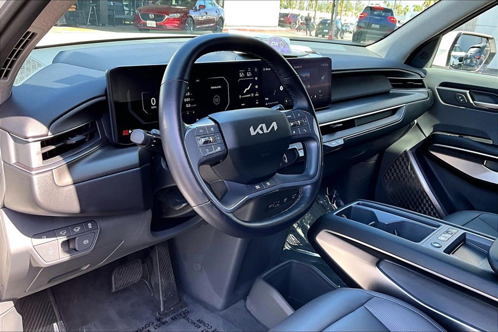 Used 2024 Kia EV9 Wind AWD/4WD image 11