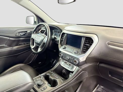 Used 2023 GMC Acadia SLT FWD image 32