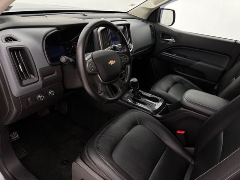 Used 2018 Chevrolet Colorado Z71 AWD/4WD image 12
