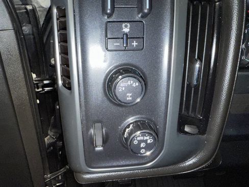 Used 2017 Chevrolet Silverado 1500 LTZ Z71 w/ LTZ Plus Package image 22