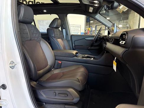 New 2026 Honda Pilot Black Edition image 24