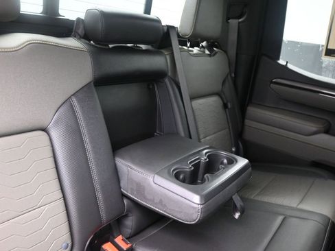 Used 2025 Chevrolet Silverado 1500 ZR2 w/ Technology Package AWD/4WD image 15