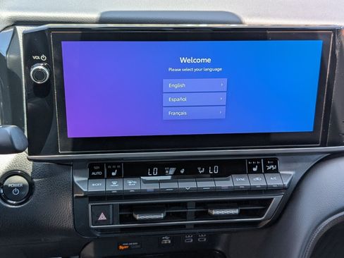 Used 2025 Toyota Camry XSE FWD image 17