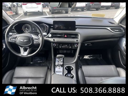 Used 2025 Genesis G70 2.5T image 23