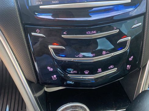 Used 2014 Cadillac XTS Luxury w/ Driver Awareness Package FWD image 17
