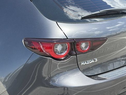 Used 2023 MAZDA MAZDA3 s FWD image 7