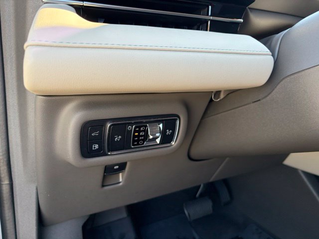 Used 2024 Lincoln Nautilus Premier w/ Equipment Group 102A AWD/4WD image 21