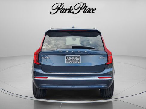 New 2026 Volvo XC90 B5 Ultra w/ Protection Package Premier AWD/4WD image 4