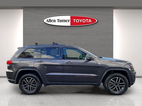 Used 2021 Jeep Grand Cherokee Trailhawk w/ Premium Lighting Group image 5