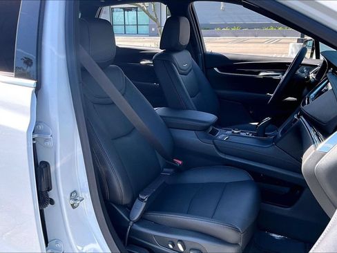 New 2026 Cadillac XT5 Premium Luxury w/ LPO, Floor Liner Package FWD image 33