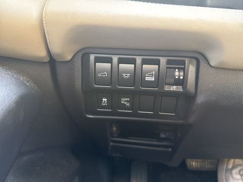 Used 2020 Subaru Ascent Limited w/ Technology Package image 16