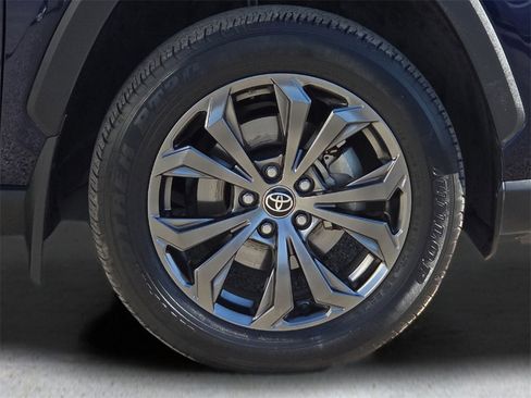 Used 2024 Toyota RAV4 Limited image 11