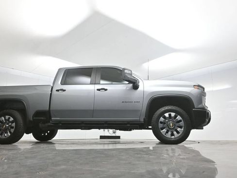Used 2025 Chevrolet Silverado 2500 Custom w/ Custom Convenience Package AWD/4WD image 63