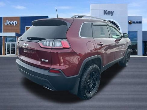 Used 2020 Jeep Cherokee Latitude Plus w/ Cold Weather Group AWD/4WD image 5