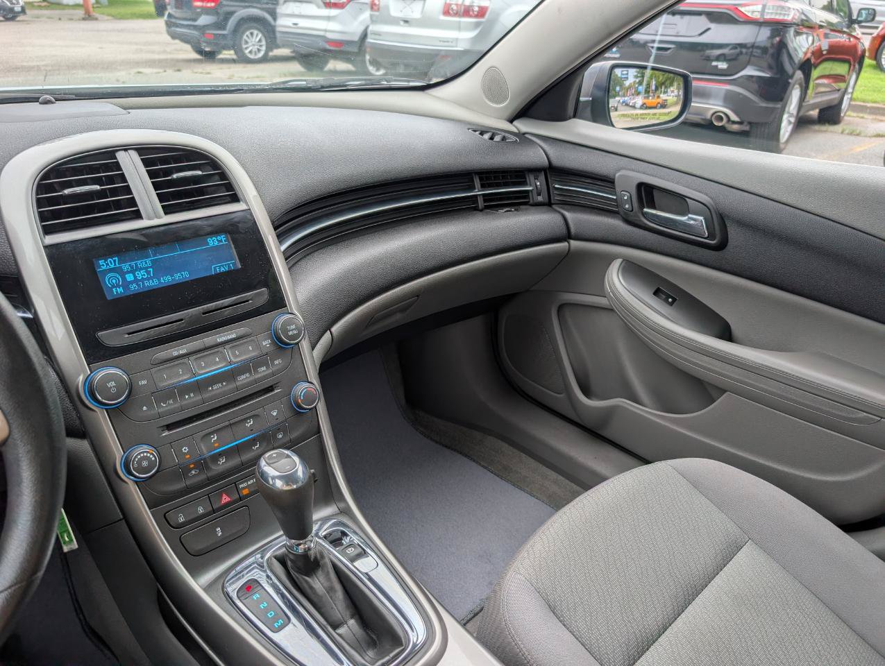 Used 2013 Chevrolet Malibu LS FWD image 19