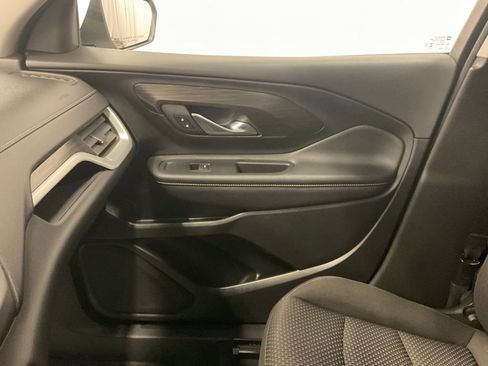 Used 2024 GMC Terrain SLE image 23