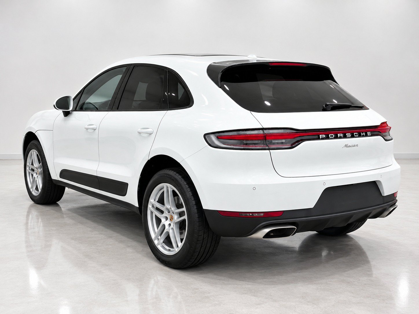 Used 2021 Porsche Macan AWD/4WD image 11