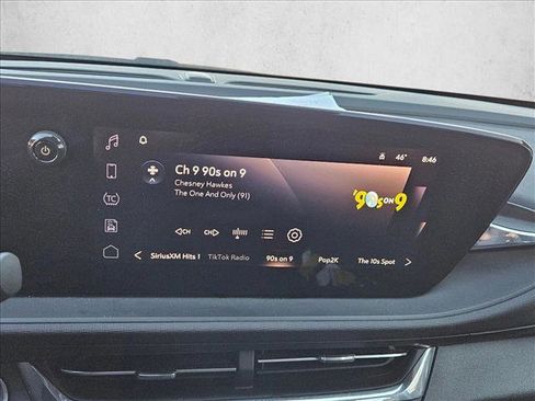 Used 2025 Buick Envista Preferred image 18