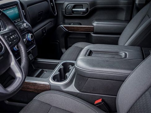 Used 2022 GMC Sierra 1500 Elevation image 18