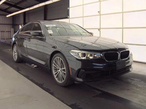 Used 2020 BMW 530i w/ Convenience Package image 5