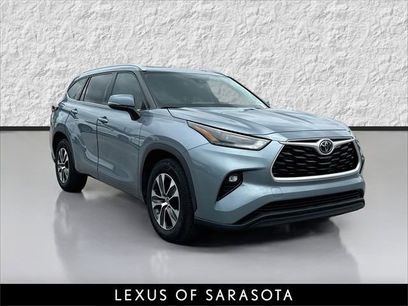 Used 2022 Toyota Highlander XLE