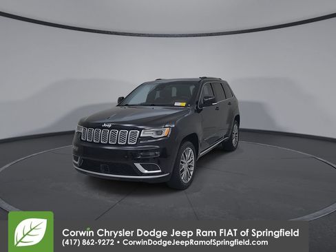 Certified 2017 Jeep Grand Cherokee Summit w/ Platinum Series Group AWD/4WD image 5