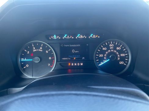 Used 2018 Ford F150 XLT w/ Equipment Group 302A Luxury AWD/4WD image 13