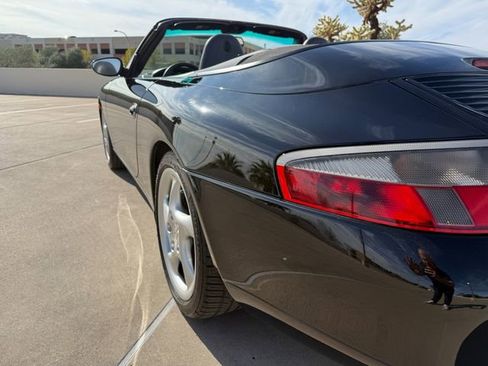 Used 2000 Porsche 911 Carrera 4 image 22