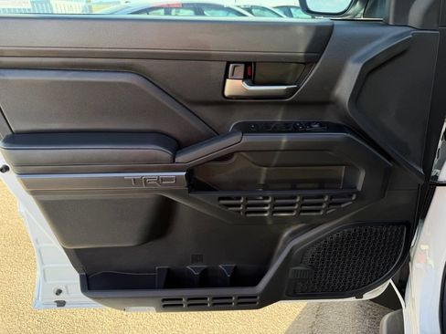 Used 2024 Toyota Tacoma TRD Sport w/ TRD Sport Upgrade Package RWD image 19
