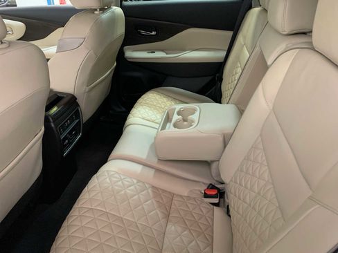 Used 2020 Nissan Murano Platinum image 5