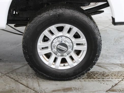 Used 2019 Ford F250 XL w/ STX Appearance Package image 18