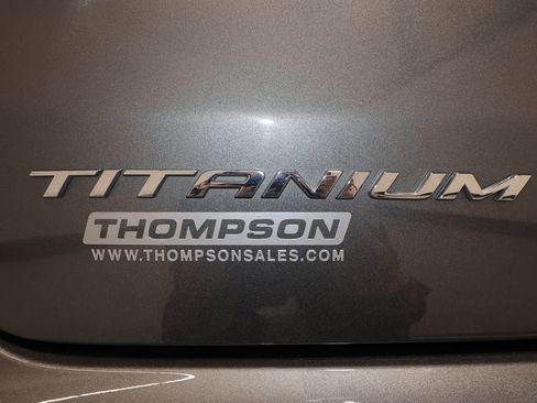 Used 2024 Ford Edge Titanium image 34