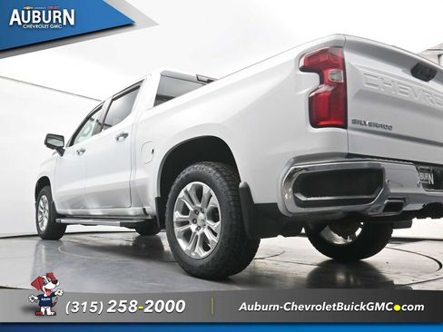 Used 2023 Chevrolet Silverado 1500 LTZ AWD/4WD image 23