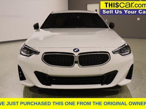 Used 2025 BMW 230i Coupe w/ Convenience Package RWD image 3