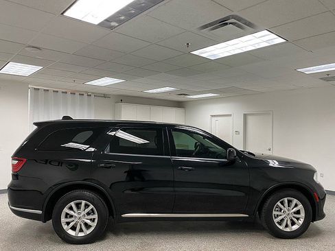 Used 2021 Dodge Durango SXT w/ 3rd Row Seating Group image 4