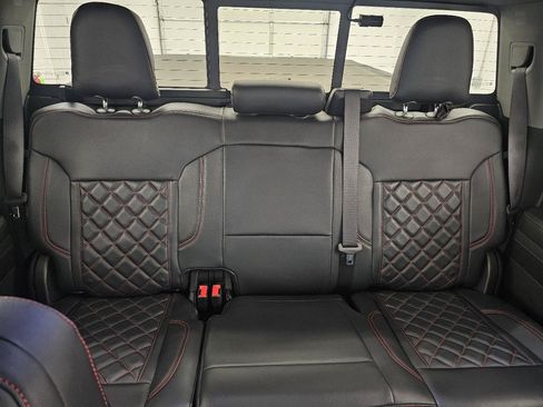 Used 2023 Chevrolet Silverado 1500 RST w/ Convenience Package II AWD/4WD image 26