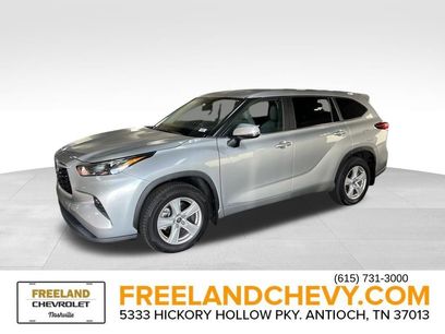 Used 2023 Toyota Highlander LE