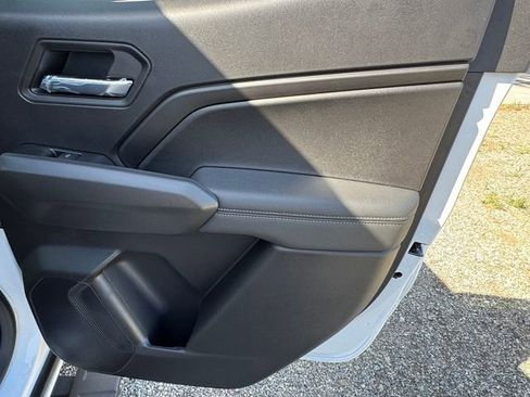 New 2026 Chevrolet Colorado LT RWD image 15