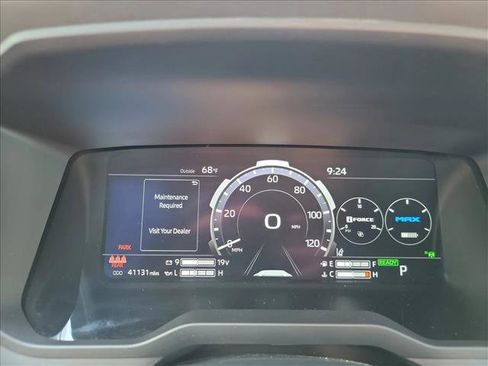 Used 2023 Toyota Tundra Platinum w/ Advanced Package AWD/4WD image 19