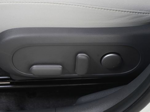 Certified 2024 Hyundai Kona SEL FWD image 21