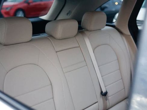 Certified 2022 Mercedes-Benz GLC 300 4MATIC image 17