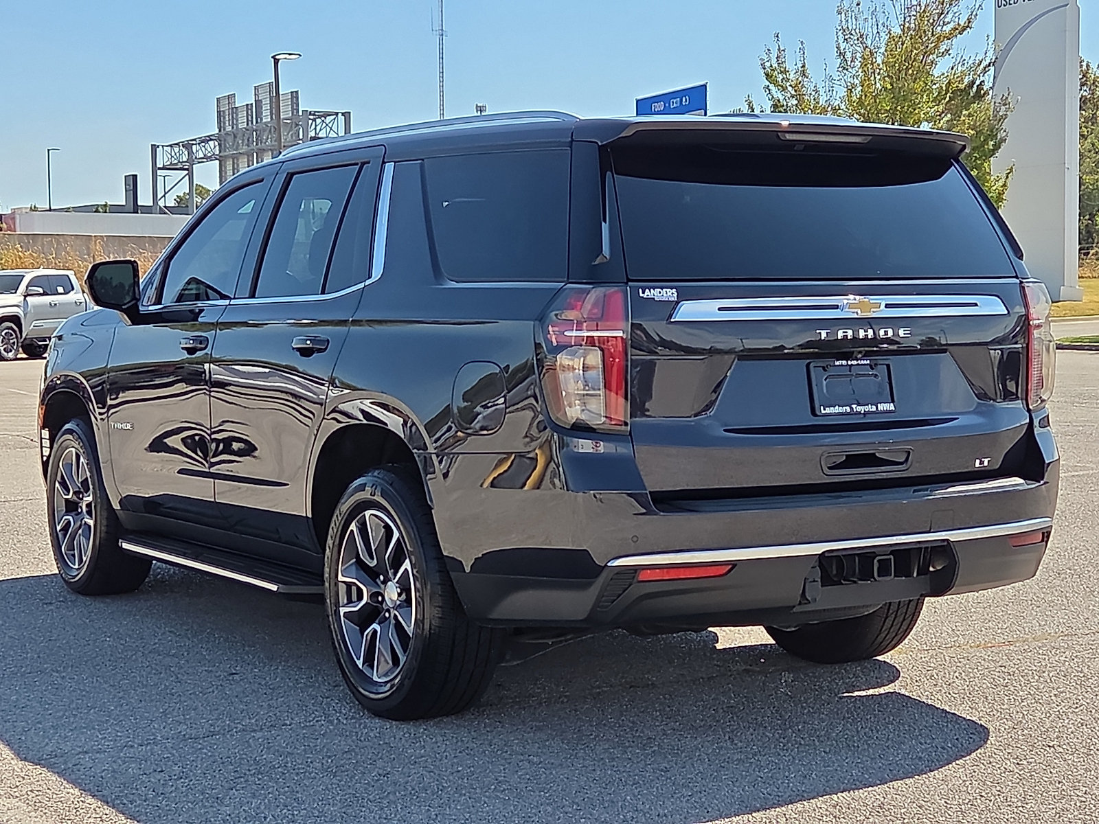 Used 2023 Chevrolet Tahoe LT AWD/4WD image 4