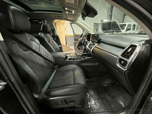 Used 2021 Kia Sorento SX Prestige image 22