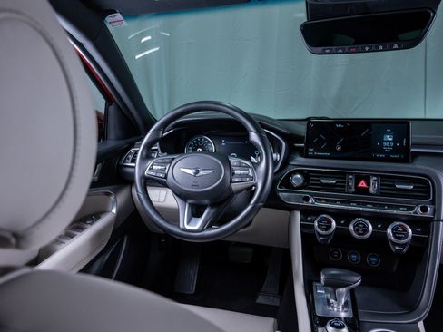 Used 2022 Genesis G70 2.0T image 13